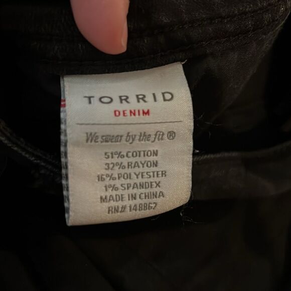 Torrid Size 24R Black Slim Boot Denim Jeans - Picture 4 of 5